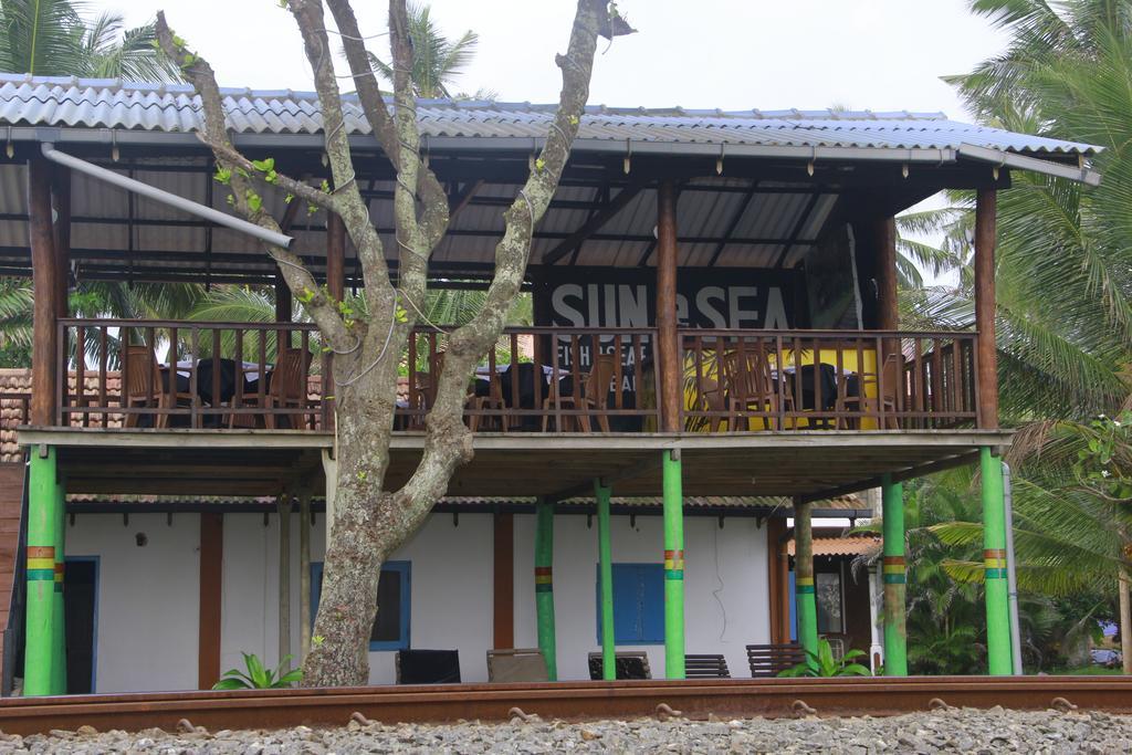 Hotel Sun And Sea Bentota Exterior photo